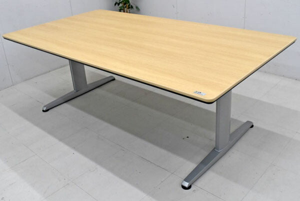 オカムラ リフティオシリーズ 会議テーブル W2100 2017110803【中古オフィス家具】【中古】