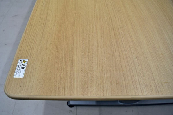 オカムラ リフティオシリーズ 会議テーブル W2100 2017110803【中古オフィス家具】【中古】