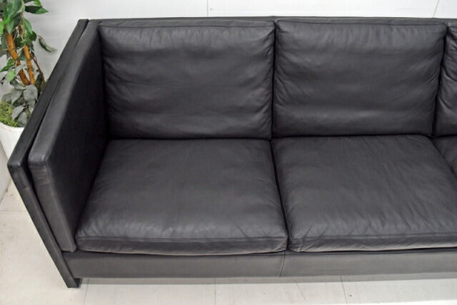 ボーエックス 3Pソファ 総革張り ブラック W2100 2018031502【中古オフィス家具】【中古】