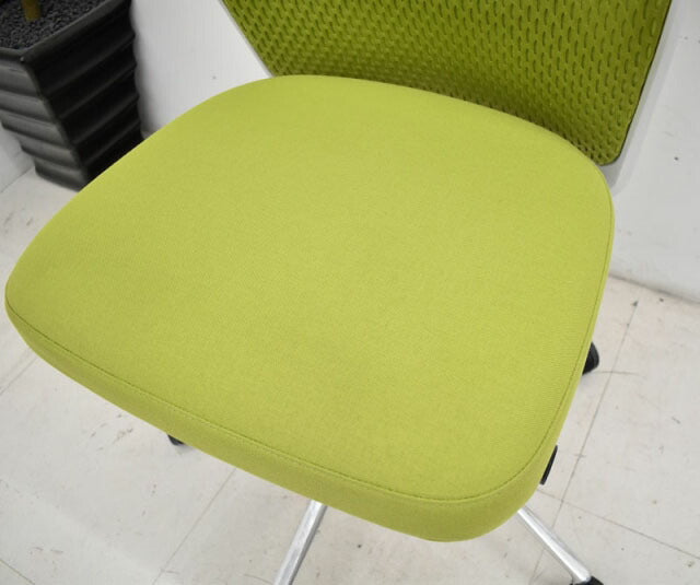 ヴィトラ ID エア ランバーサポート ハンガー付 アボガド 2019052310【中古オフィス家具】【中古】