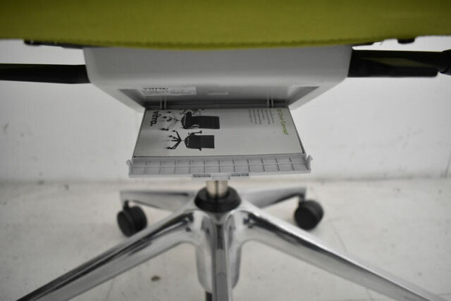 ヴィトラ ID エア ランバーサポート ハンガー付 アボガド 2019052310【中古オフィス家具】【中古】