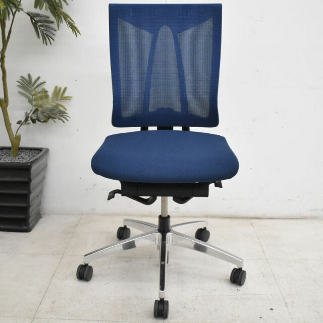 イトーキ セレーオ 肘なし ネイビーブルー 2020062604【中古オフィス家具】【中古】