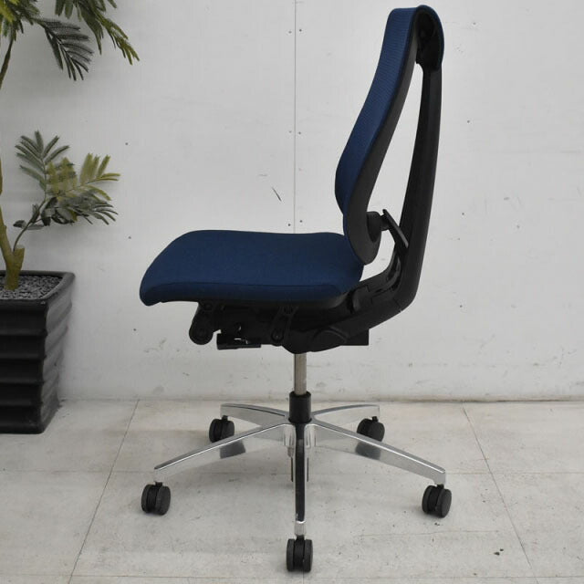 イトーキ セレーオ 肘なし ネイビーブルー 2020062604【中古オフィス家具】【中古】