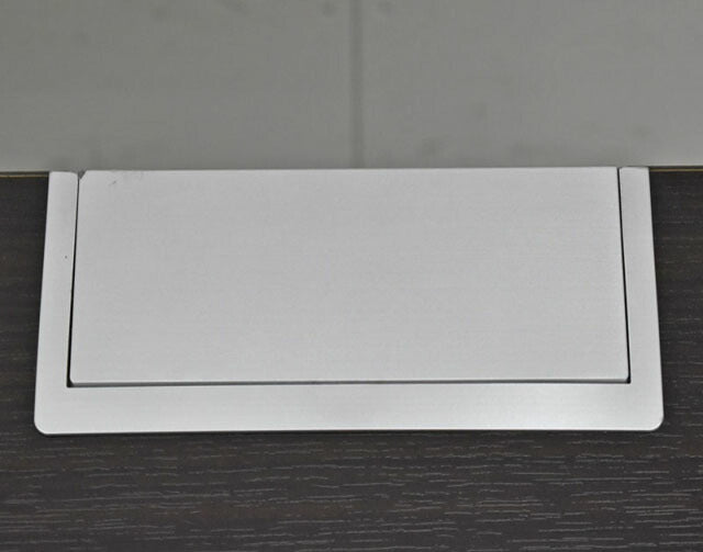 イトーキ インフューズデスク PCラック付 W1400 2020062702【中古オフィス家具】【中古】