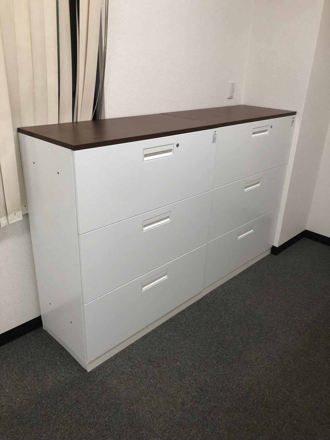 中古オフィス家具ネット通販の失敗回避と倉庫下見