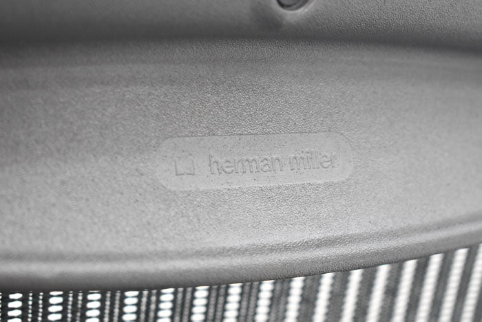 ハーマンミラー　Hermanmilller アーロンチェア　Bサイズ　スタンダード　ランバーサポート　2023062704【中古オフィス家具】【中古】