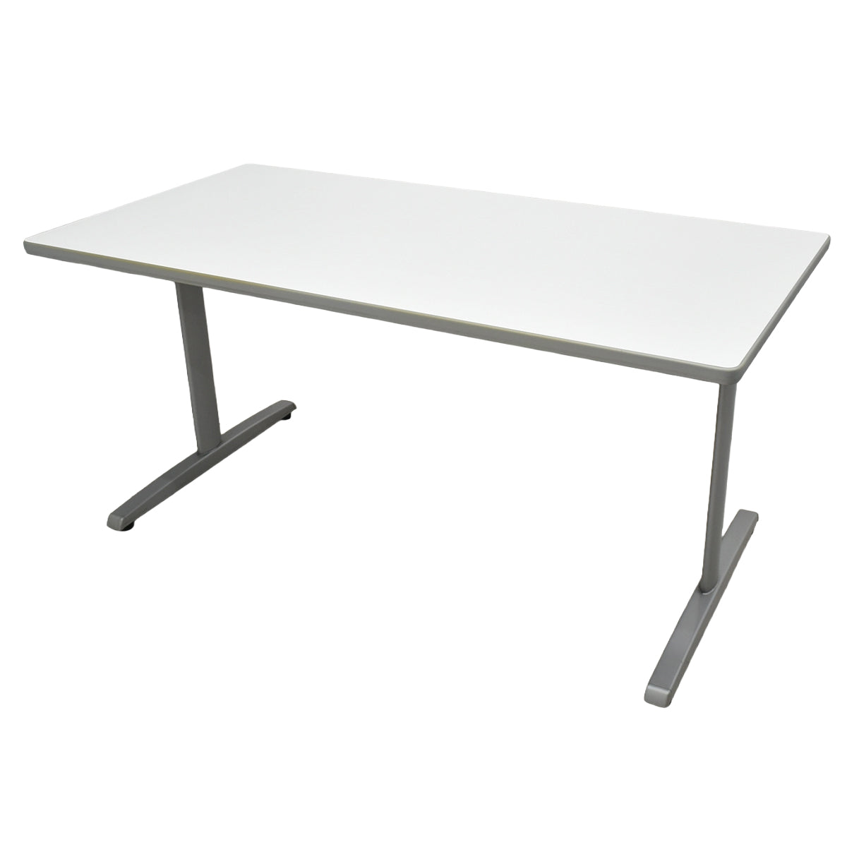 【中古】オカムラ　8177シリーズ　ミーティングテーブル　T字脚　幅1500　2025102405【中古オフィス家具】