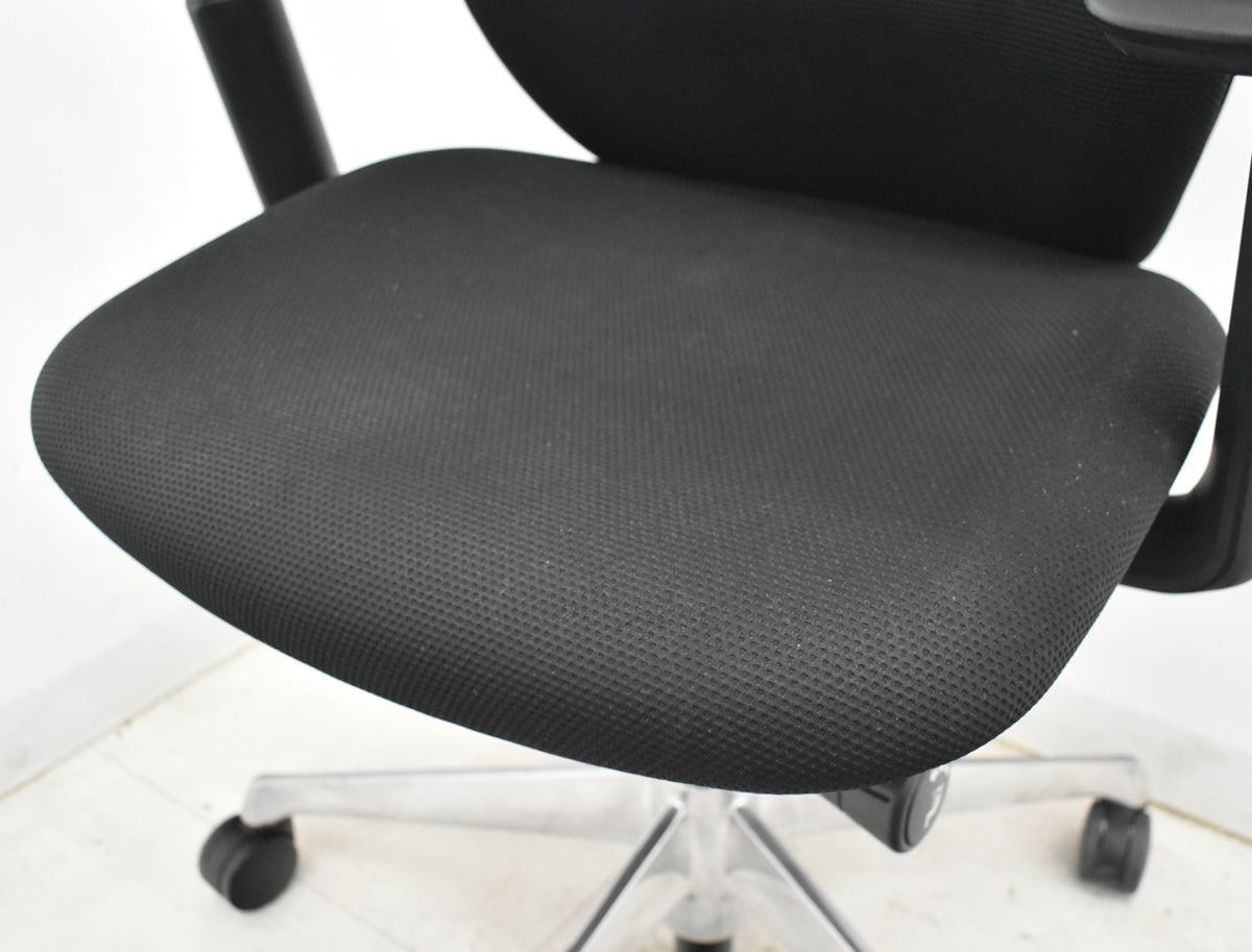 【中古】オカムラ　シルフィー　ハイバック　可動肘　バックカーブアジャスト　前傾機能　ポリッシュ　2025102701【中古オフィス家具】