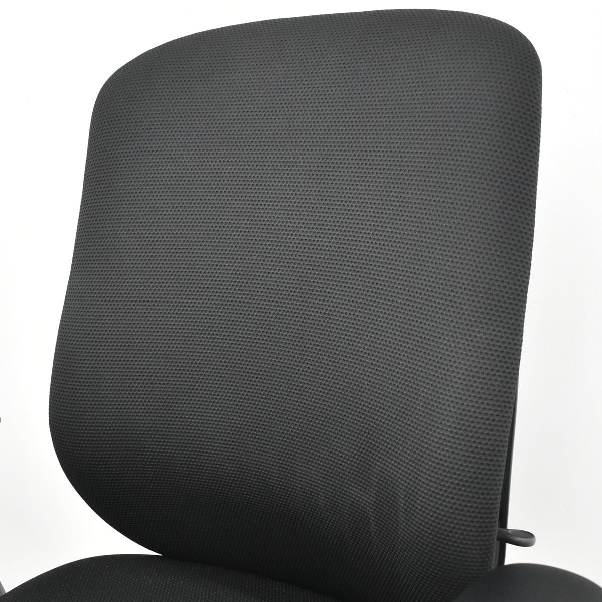 【中古】オカムラ　シルフィー　ハイバック　可動肘　バックカーブアジャスト　前傾機能　ポリッシュ　2025102701【中古オフィス家具】