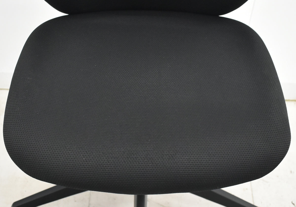 【中古】オカムラ　シルフィー　ハイバック　肘なし　バックカーブアジャスト　前傾機能　2025102702【中古オフィス家具】