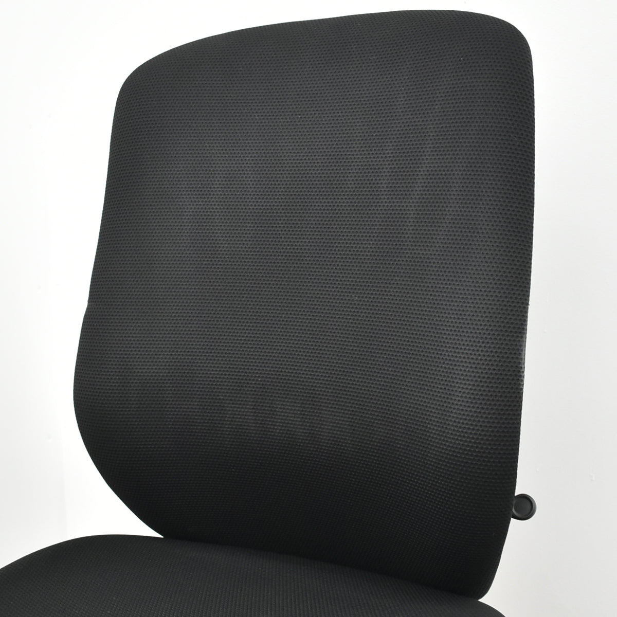 【中古】オカムラ　シルフィー　ハイバック　肘なし　バックカーブアジャスト　前傾機能　2025102702【中古オフィス家具】