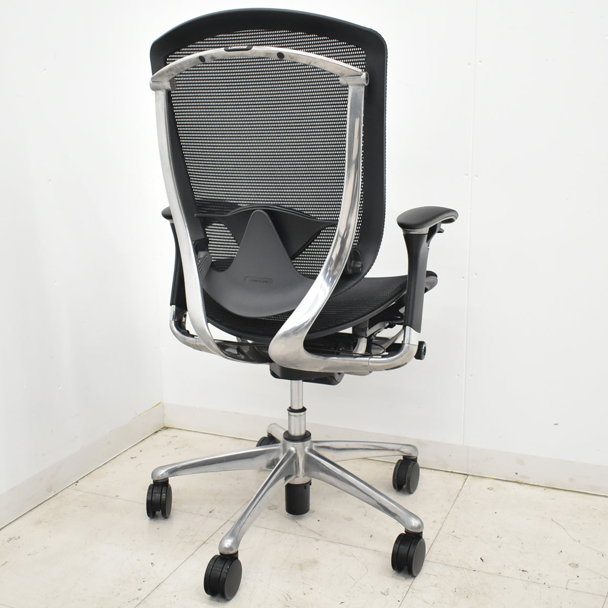 【中古】オカムラ　コンテッサ　可動肘　ランバーサポート　ポリッシュ　2025102704【中古オフィス家具】