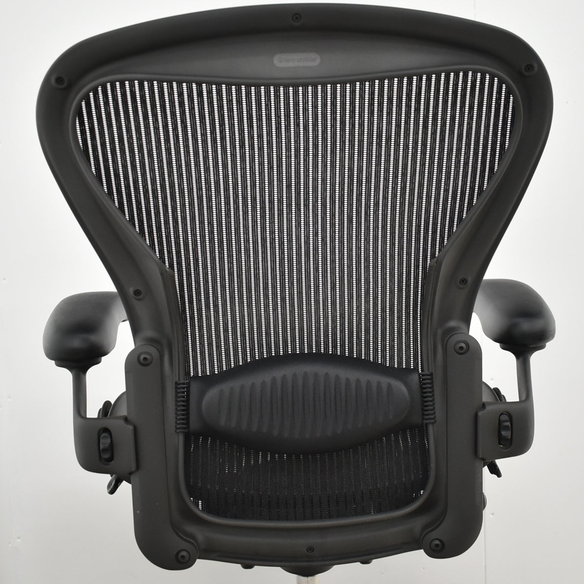 【中古】ハーマンミラー　アーロンチェア　Bサイズ　フル装備　ランバーサポート　昇降ガス新品交換済　2025102801【中古オフィス家具】