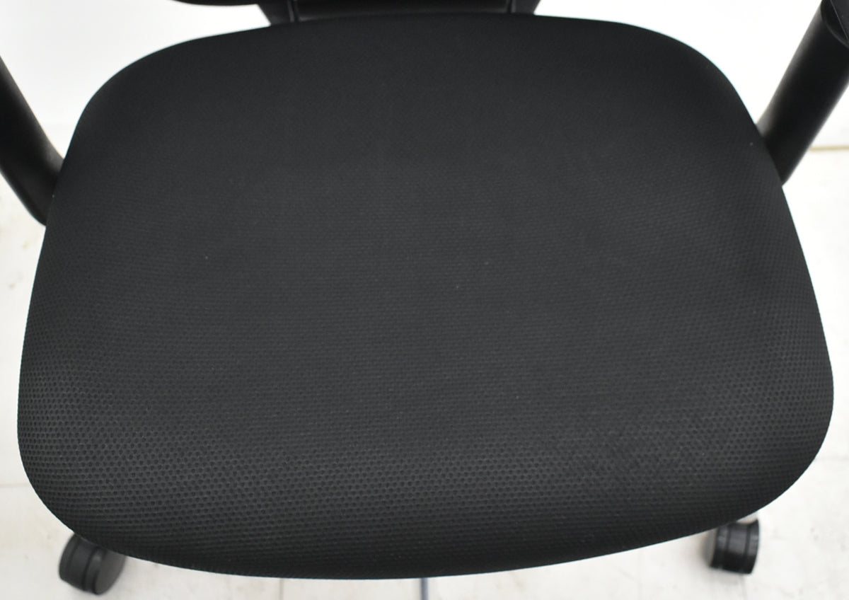 【中古】オカムラ　シルフィー　ハイバック　可動肘　バックカーブアジャスト　前傾機能　ポリッシュ　2025102901【中古オフィス家具】