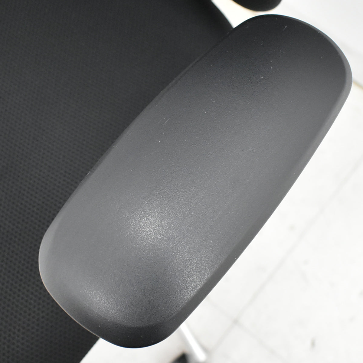 【中古】オカムラ　シルフィー　ハイバック　可動肘　バックカーブアジャスト　前傾機能　ポリッシュ　2025102901【中古オフィス家具】