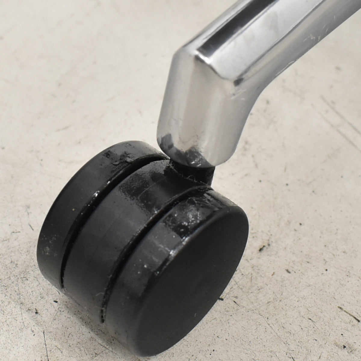 【中古】オカムラ　セフィーロ　エグゼクティブチェア　総革張り　固定肘　ポリッシュ　2025110402【中古オフィス家具】