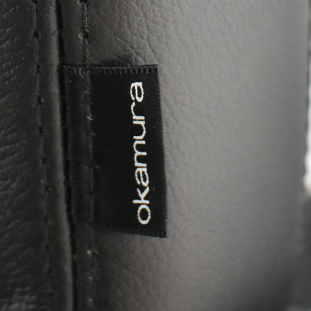 【中古】オカムラ　セフィーロ　エグゼクティブチェア　総革張り　固定肘　ポリッシュ　2025110402【中古オフィス家具】