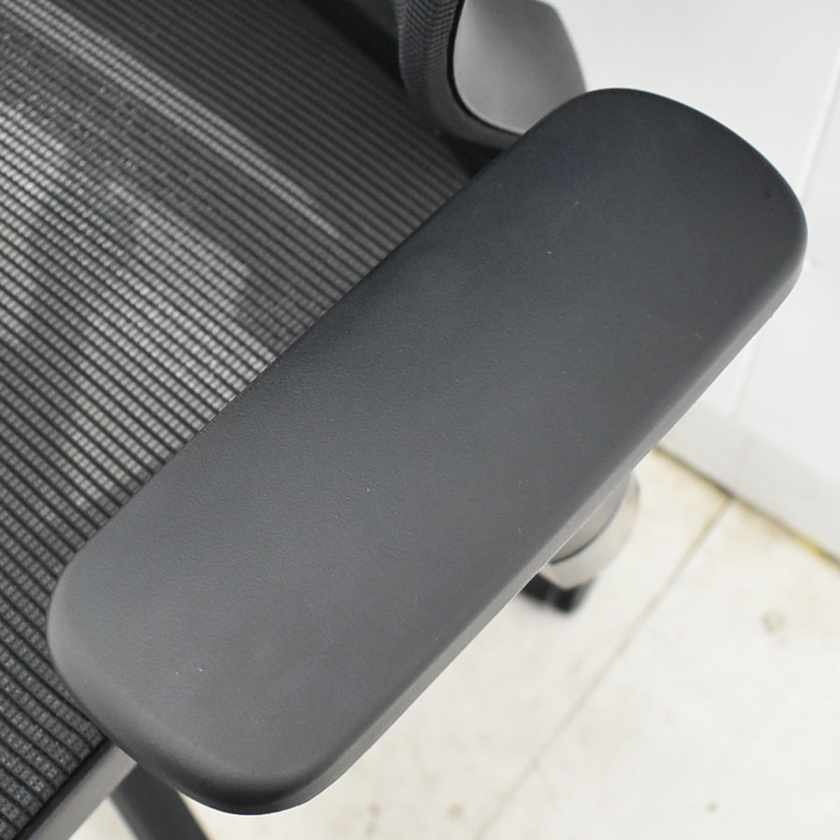 【中古】FURSYS　ファシス　T500　ハイバック　可動肘　2025110407【中古オフィス家具】