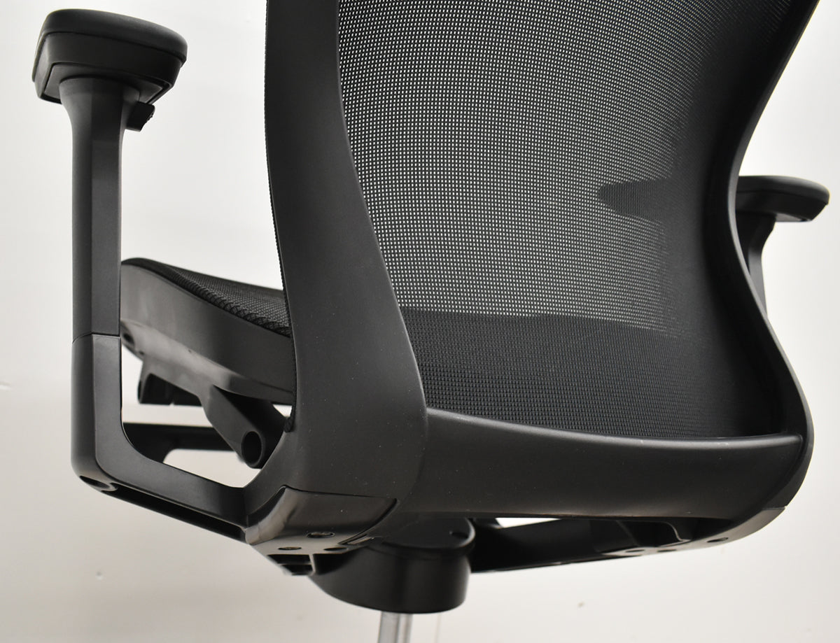 【中古】FURSYS　ファシス　T500　ハイバック　可動肘　2025110407【中古オフィス家具】