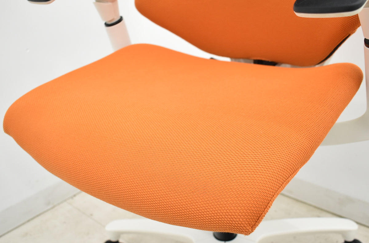 【中古】イトーキ　ｆ・エフチェア　ハイバック　可動肘　2025110503【中古オフィス家具】