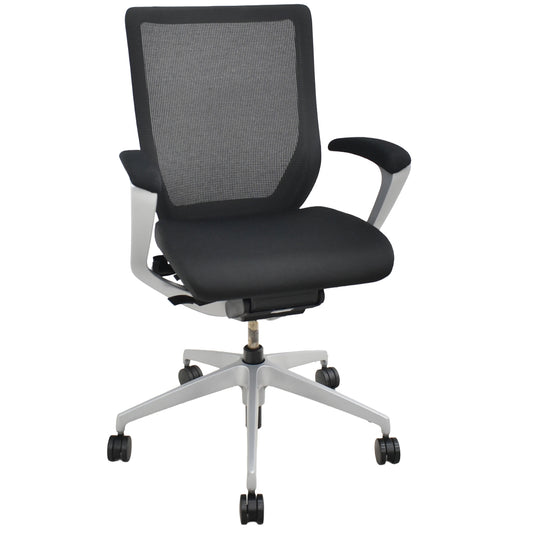 イトーキ　ミレッザ　ハイバック　マネージメント　固定肘　シルバー脚　2018年製　2025110505【中古オフィス家具】【中古】