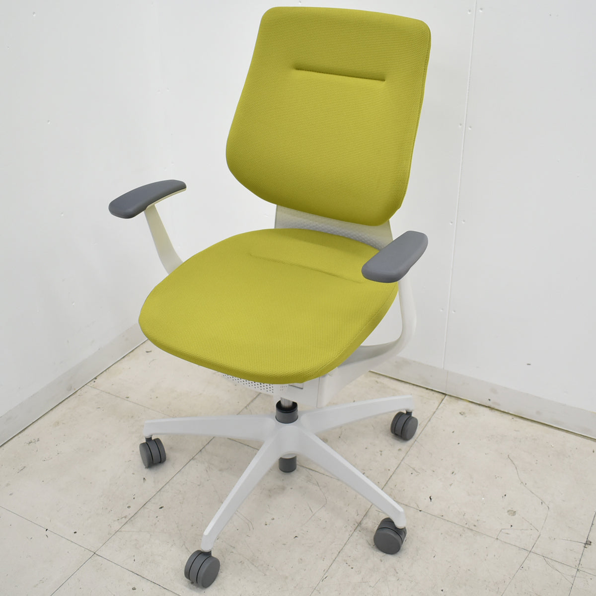 【中古】コクヨ　イング　固定肘　バーチカルタイプ　2025110507【中古オフィス家具】