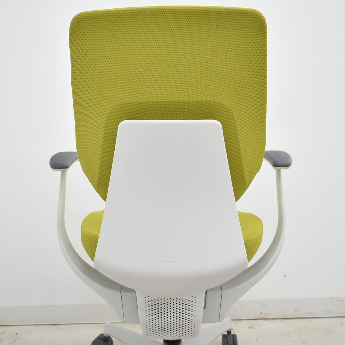 【中古】コクヨ　イング　固定肘　バーチカルタイプ　2025110507【中古オフィス家具】