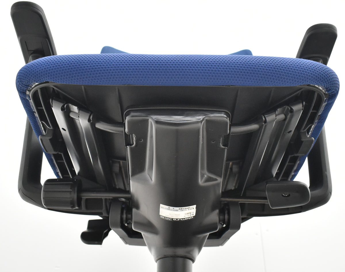 【中古】オカムラ　フルーエントチェア　ローバック　可動肘　2025110508【中古オフィス家具】