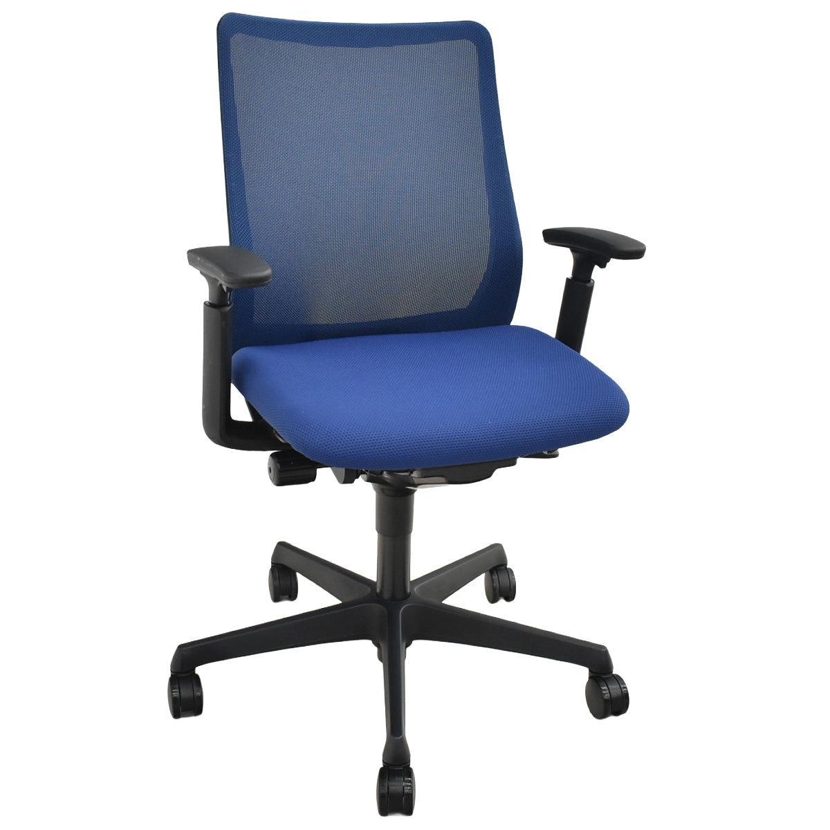 【中古】オカムラ　フルーエントチェア　ローバック　可動肘　2025110508【中古オフィス家具】