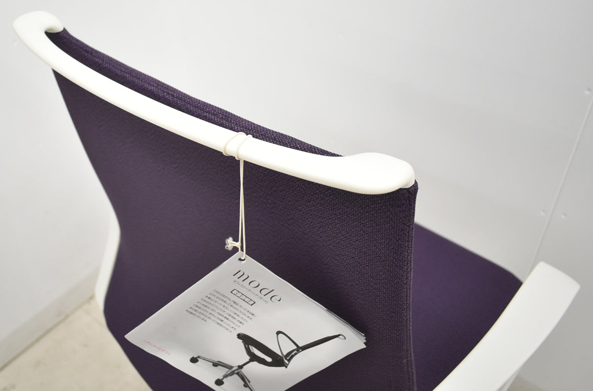 【中古】オカムラ　モードチェア　ローバック　固定肘　ポリッシュ　2025110602【中古オフィス家具】