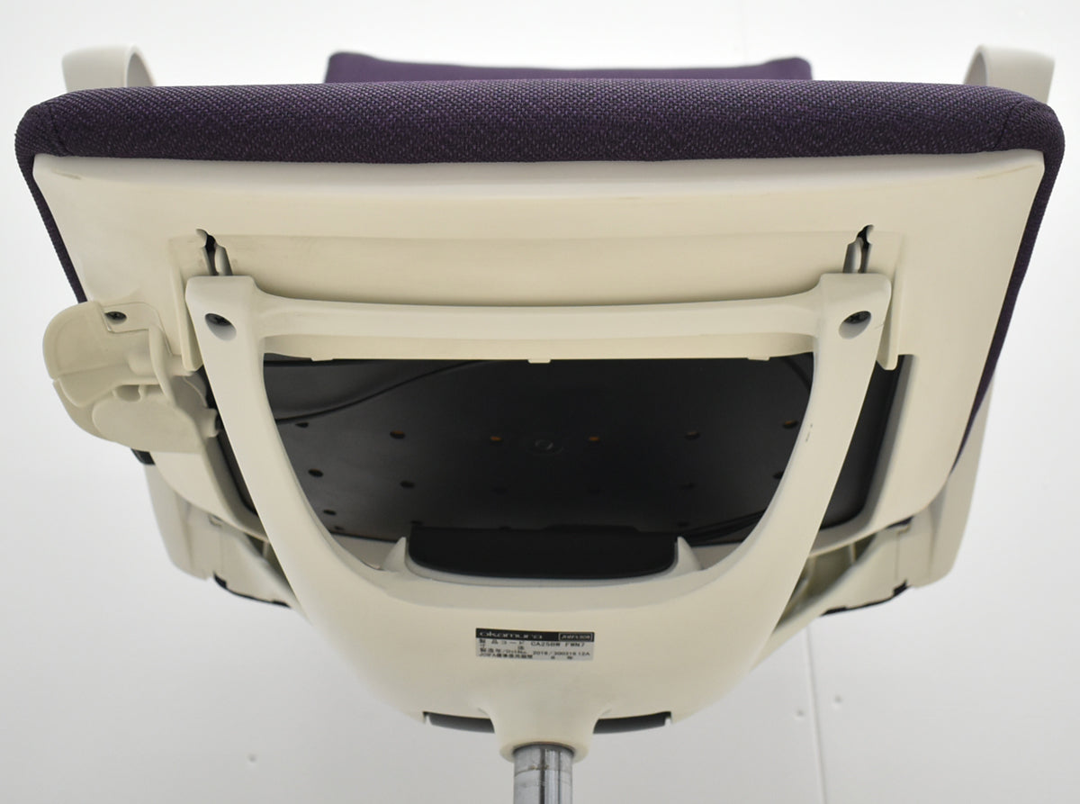 【中古】オカムラ　モードチェア　ローバック　固定肘　ポリッシュ　2025110602【中古オフィス家具】