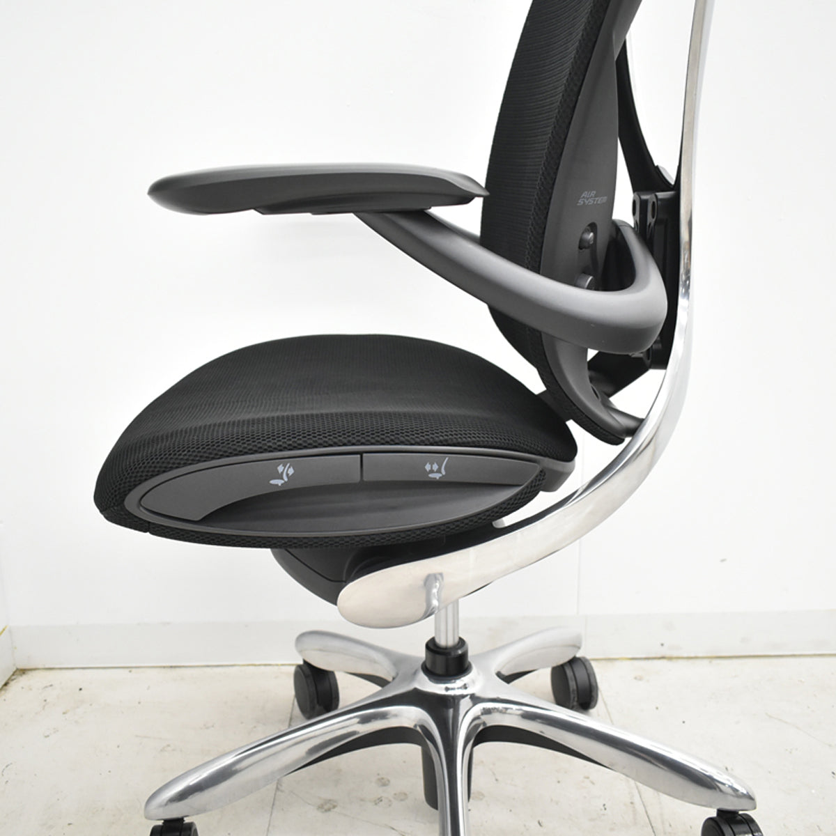 【中古】イナバ　エクセア　可動肘　エアランバーサポート　ポリッシュ　2025110604【中古オフィス家具】