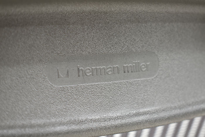 ハーマンミラー　Hermanmilller アーロンチェア　Bサイズ　フル装備　2023070306【中古オフィス家具】【中古】