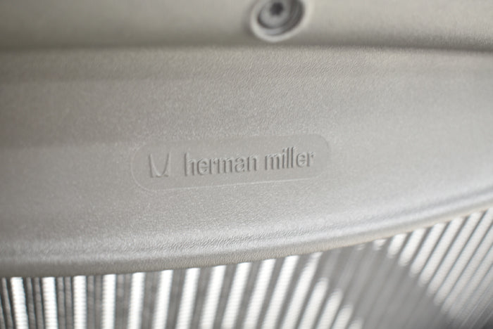 【中古】ハーマンミラー　Hermanmilller アーロンチェア　Bサイズ　フル装備　ランバーサポート　2024060802【中古オフィス家具】
