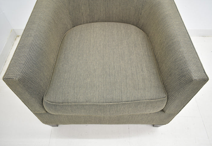 【中古】Cassina ixc. チェアマン 一人掛けソファ　W680　2024070401【中古オフィス家具】