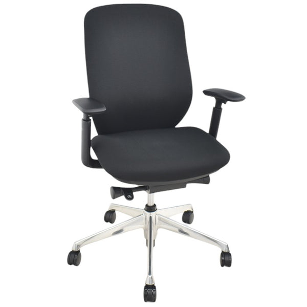 オカムラ/シルフィー