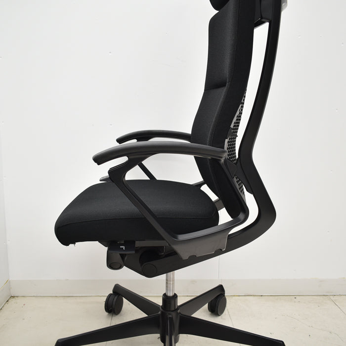 【中古】オカムラ　デューク　エクストラハイバック（可動ヘッドレスト）固定肘　ランバーサポート　2025031201【中古オフィス家具】