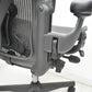 【中古】ハーマンミラー　アーロンチェア　Cサイズ　フル装備　ポスチャーフィット　新型肘パット　2025061104【中古オフィス家具】