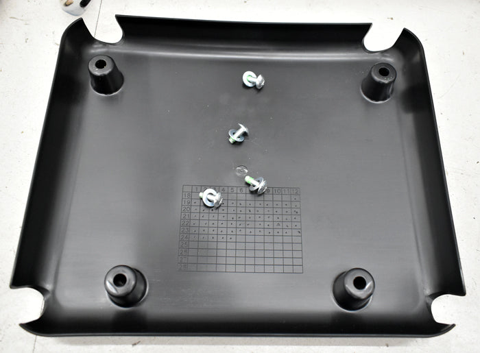 【中古】 コクヨ　ミケット　ハイチェア　２脚セット　メッキ脚タイプ　スタッキング可　2024年製　2025061903【中古オフィス家具】