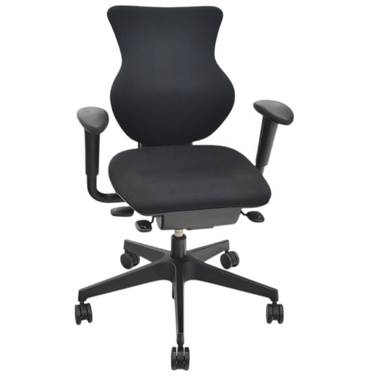 【中古】イトーキ　カシコ　可動肘　ハンガー　女性用チェア　2025062302【中古オフィス家具】