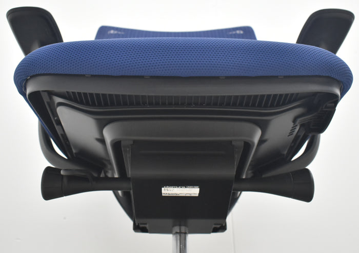 【中古】オカムラ　シルフィー　ローバック　固定肘　バックカーブアジャスト　前傾機能　ハンガー　ポリッシュ脚　ランバーサポート　2025070805【中古オフィス家具】