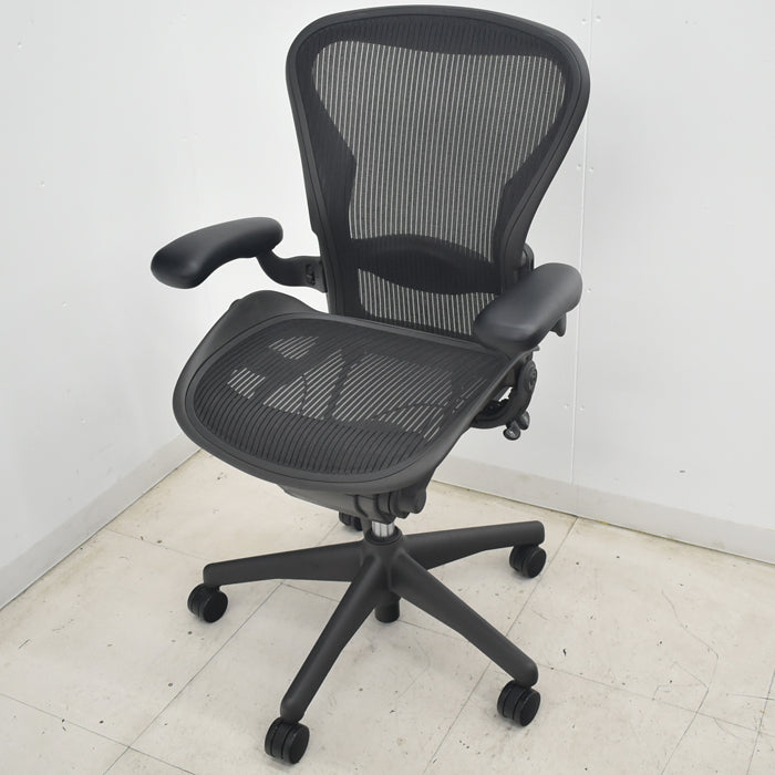 【中古】ハーマンミラー　アーロンチェア　Bサイズ　フル装備　ランバーサポート　2025070907【中古オフィス家具】