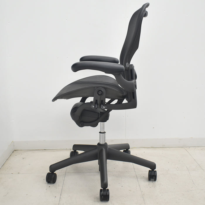 【中古】ハーマンミラー　アーロンチェア　Bサイズ　フル装備　ランバーサポート　2025070907【中古オフィス家具】