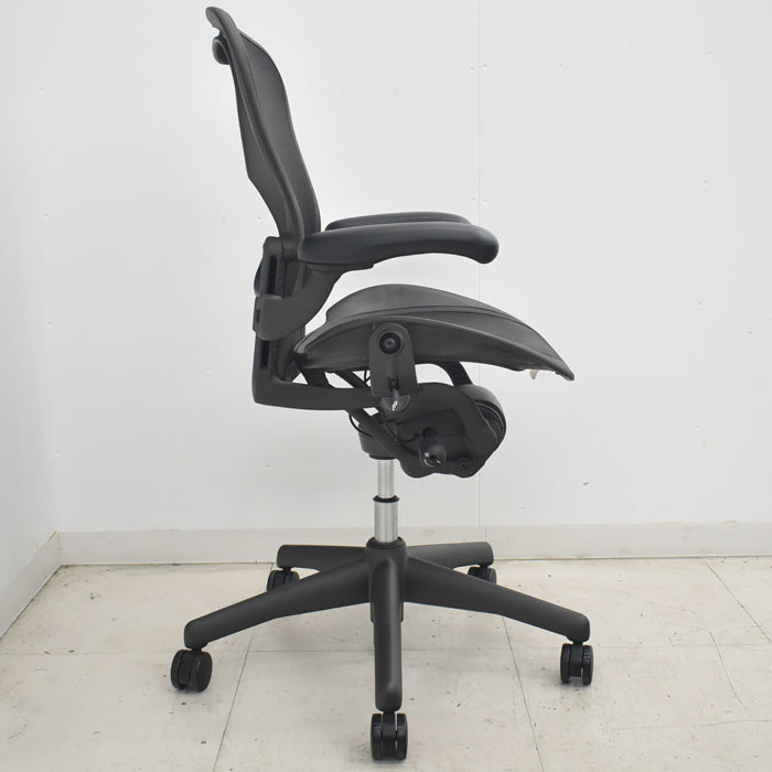 【中古】ハーマンミラー　アーロンチェア　Bサイズ　フル装備　ランバーサポート　2025070907【中古オフィス家具】