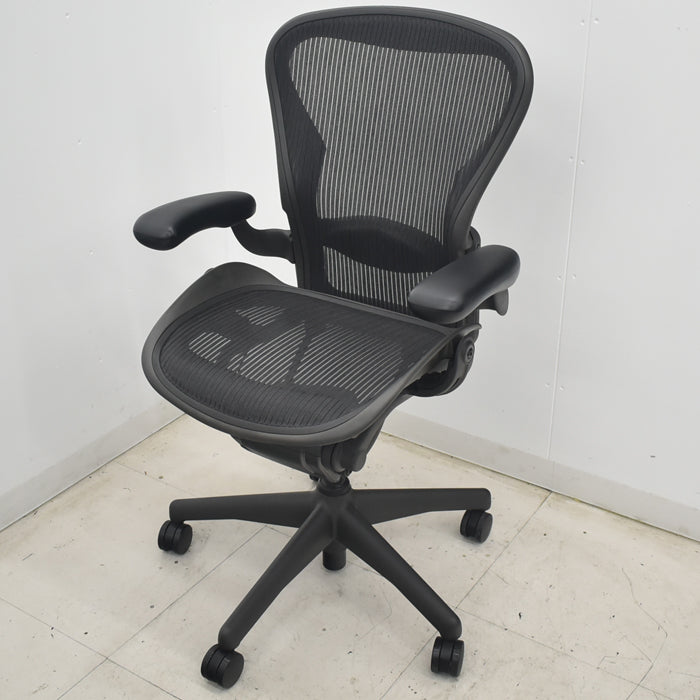 【中古】ハーマンミラー　アーロンチェア　スタンダード　Ｂサイズ　ランバーサポート　2025070908【中古オフィス家具】