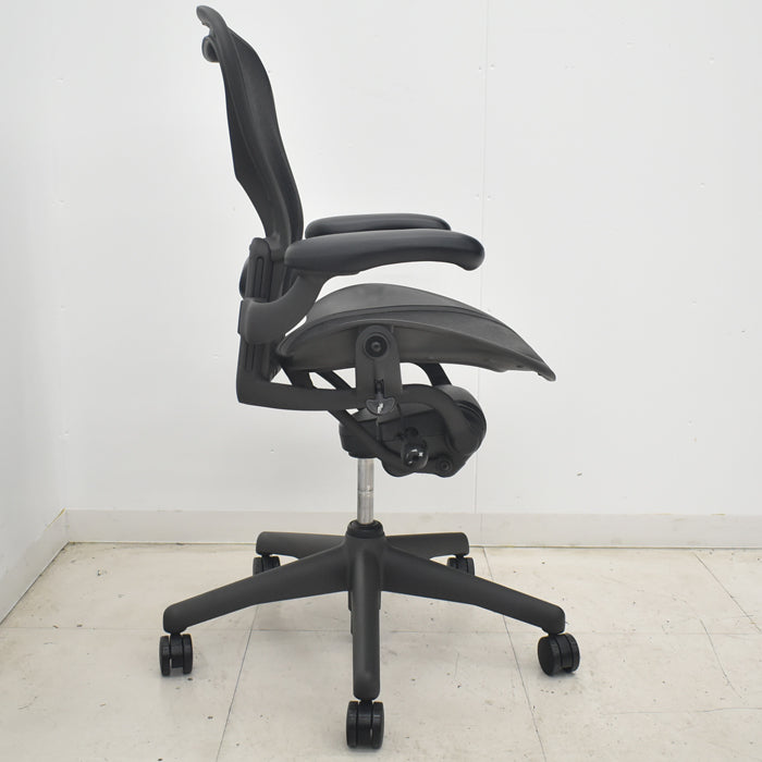 【中古】ハーマンミラー　アーロンチェア　スタンダード　Ｂサイズ　ランバーサポート　2025070908【中古オフィス家具】