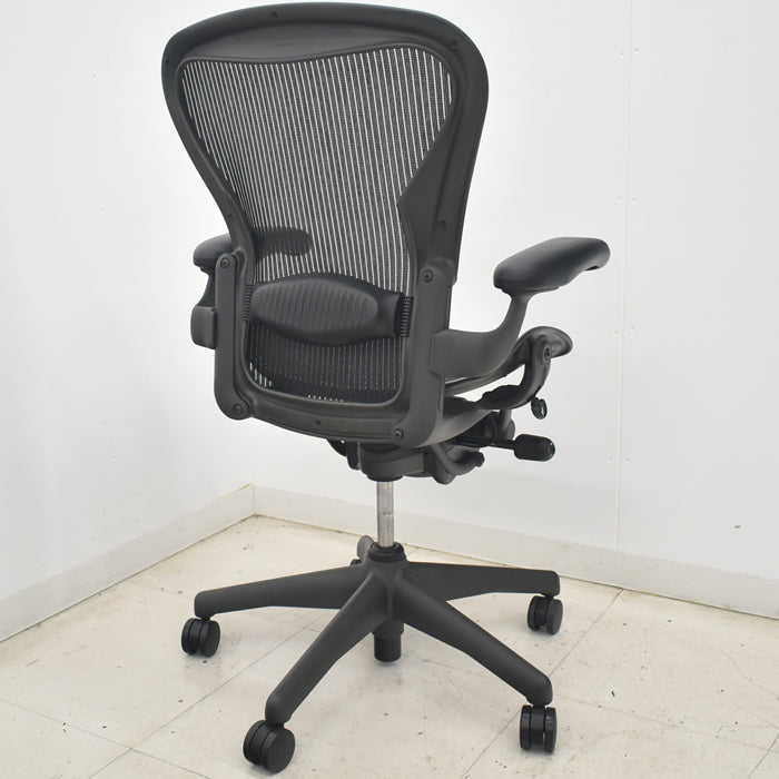 【中古】ハーマンミラー　アーロンチェア　スタンダード　Ｂサイズ　ランバーサポート　2025070908【中古オフィス家具】