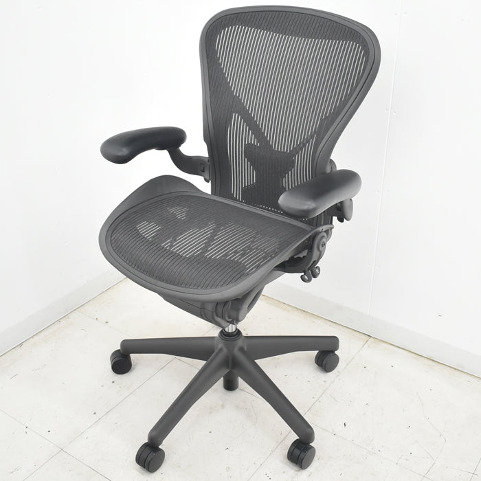 【中古】ハーマンミラー　アーロンチェア　Bサイズ　フル装備　ポスチャーフィット　2025071003【中古オフィス家具】