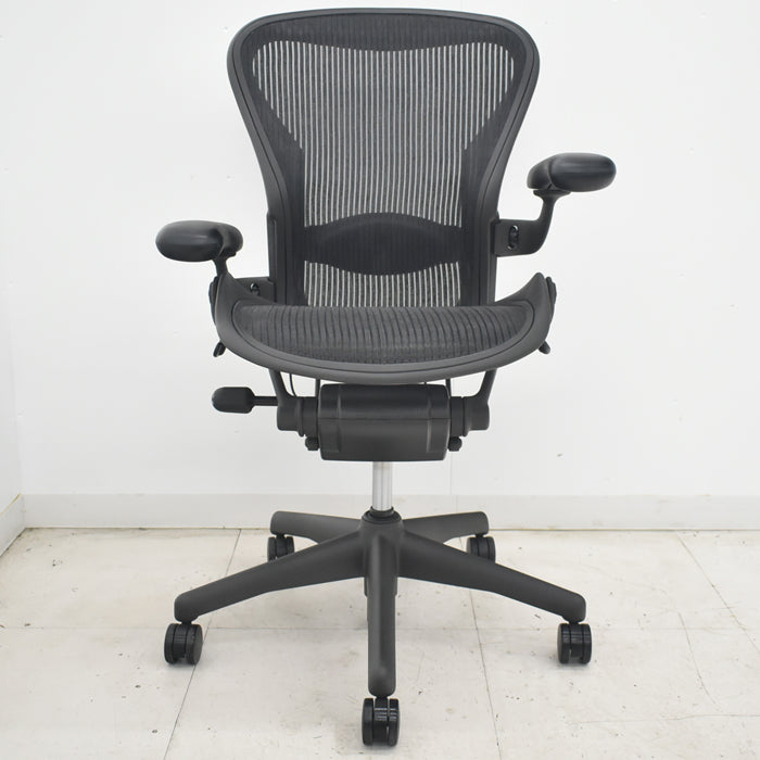 【中古】ハーマンミラー　アーロンチェア　Bサイズ　フル装備　ランバーサポート　2025071005【中古オフィス家具】