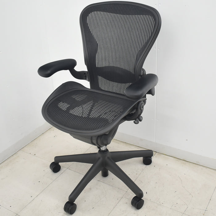 【中古】ハーマンミラー　アーロンチェア　Bサイズ　フル装備　ランバーサポート　2025071006【中古オフィス家具】
